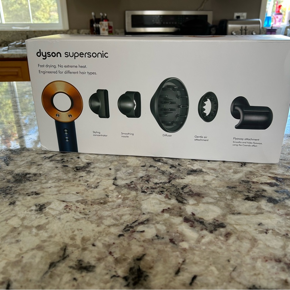 Dyson Supersonic Hair Dryer in Gold and Black- European plug